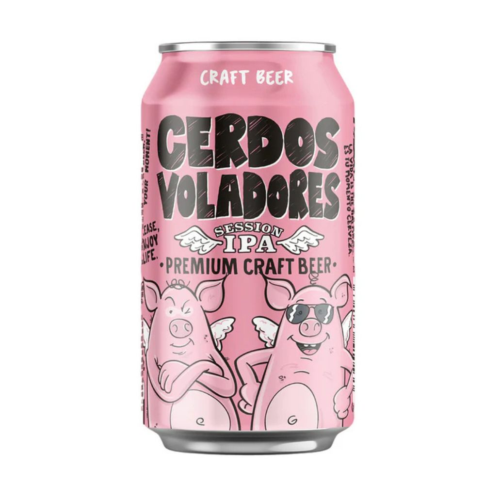 Lata de cerveza artesanal de color rosa brillante de 'Cerdos Voladores' Session IPA. En la lata se ven dos cerdos rosados y alados con expresiones cómicas. El texto principal dice 'CRAFT BEER', 'CERDOS VOLADORES', 'SESSION IPA', y 'PREMIUM CRAFT BEER'.
