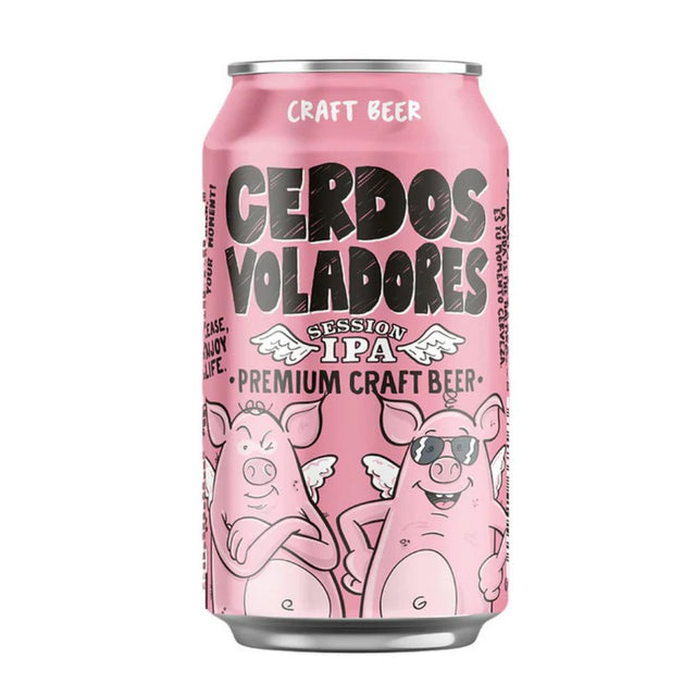 Lata de cerveza artesanal de color rosa brillante de 'Cerdos Voladores' Session IPA. En la lata se ven dos cerdos rosados y alados con expresiones cómicas. El texto principal dice 'CRAFT BEER', 'CERDOS VOLADORES', 'SESSION IPA', y 'PREMIUM CRAFT BEER'.